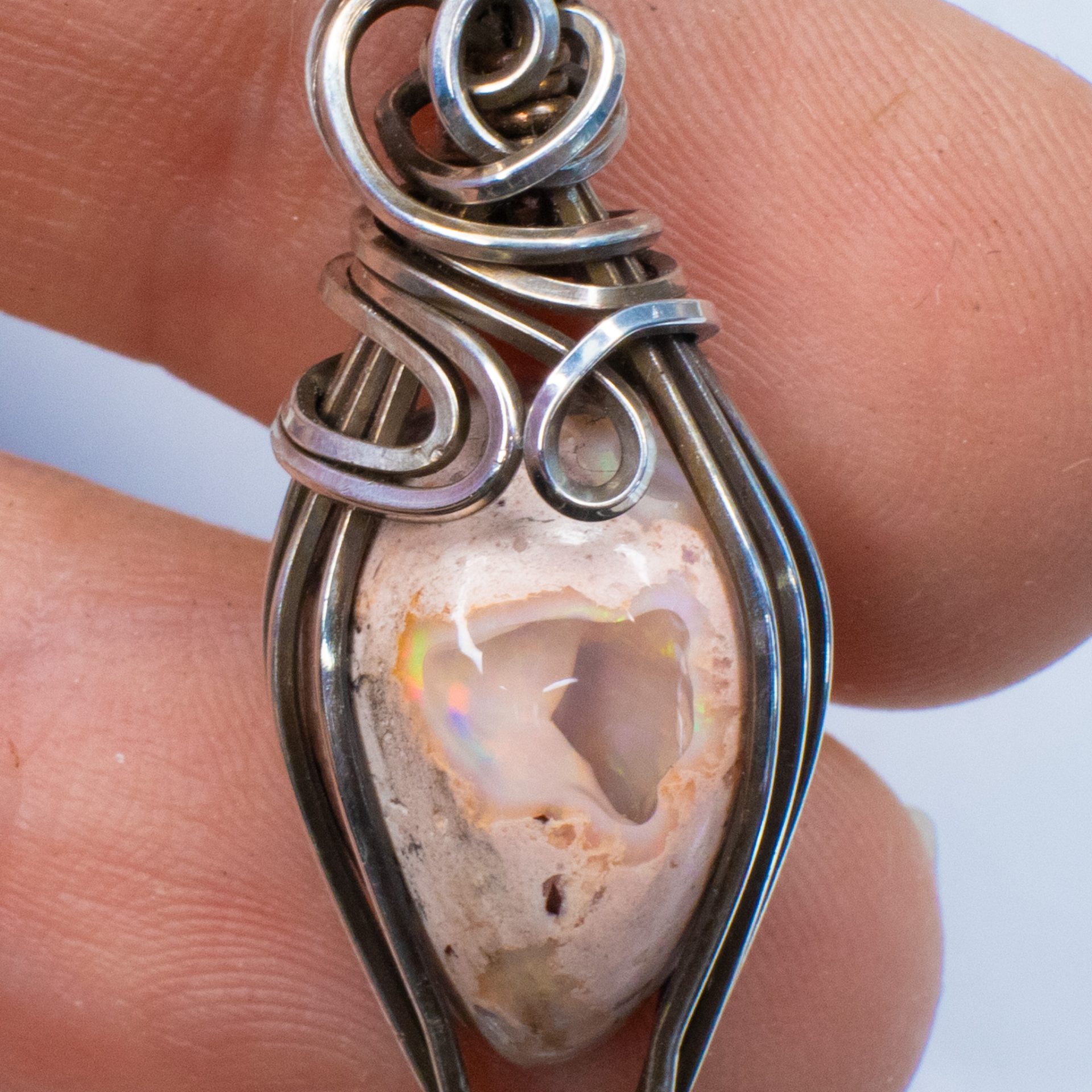 Mexican Matrix Opal pendant in Sterling Silver - Image 2