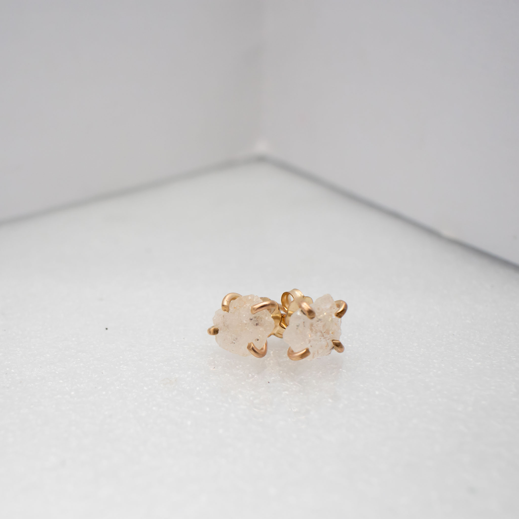 Phenakite stud earrings - Image 5